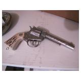 Wyatt Earp cap gun>
