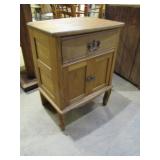 half size commode>