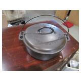 Griswold number 8 dutchoven>