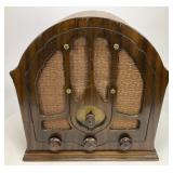 RCA GE K-43 Cathedral Table Radio