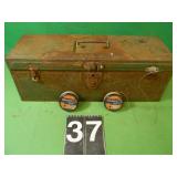 Green Tool Box With 2 Woolworth