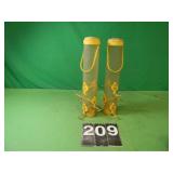 2 Bird Feeders