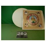 Pastry Disc With Cloth