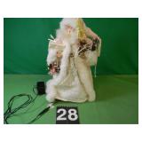 White Santa 17' T White Santa 17' T