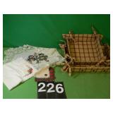 Cloth Baskets & Doily Cloth Baskets & Doily