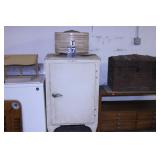 General Electric Refrigerator Freezer (Bad Plug)