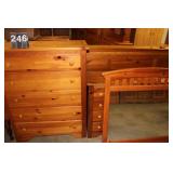 4 Piece Bedroom Set (Queen)