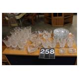 35 Pieces of American Fostoria ?