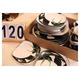 Sango Quadrille 4 Place Setting