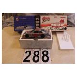 2002 Intrepid R/T 1/24 Sterling Marlin #40 Car