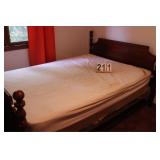 Full Size Bed Maple