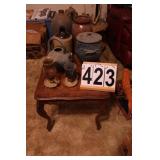 Coffee Table with 5 Pottery Items