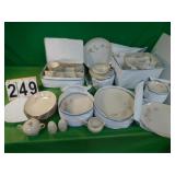 Aristo Craft China By West Bend USA -