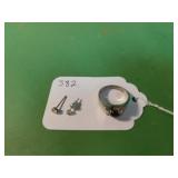 Ring 10K White Gold Size 8.5 Simulated Diamond -