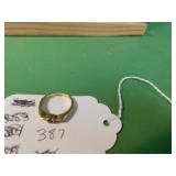 Ring Size 7 18K HGE Avon