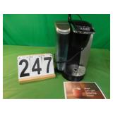 Keurig Coffee Maker (Powers On)