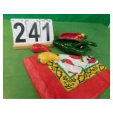 Pepper Condiment Dishes - Salt/ Pepper