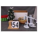 Box W/ Doll Stands - Holiday Decor