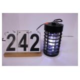 Small Bug Zapper  6.75' T (Works)