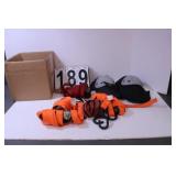 Box W/ Ratchet Straps - Knee Pads