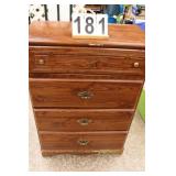 4 Drawer Dresser 44'T X 32'W X 17'W