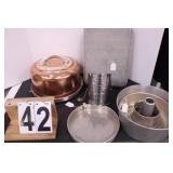 Baking Pans & Sifter