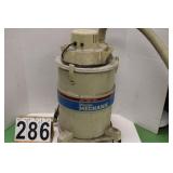 Master Mechanic Wet-Dry Vac (Powers On)