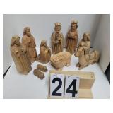Philippines Hand Carved Nativity Pieces 10'