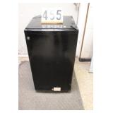 GE Mini Fridge