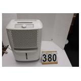 Frigidaire Humidifier (Powers On)