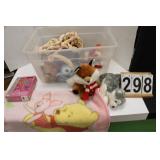Clear Tote w/ Whinne The Pooh Blanket ~