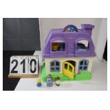 Fisher Price Little People House W/ 3 People