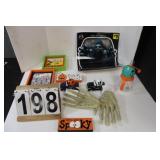 Halloween Decoor Includes Trick Or treat Sign -