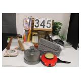 Woven Basket W/ Tack Hammer - Ball Ping Hammer -