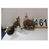 Box Full Of Collectibles Includes Buffalo - Cat-
