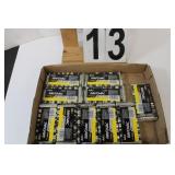 Flat W/ 10 Packs New Ray O Vac Batteries AA