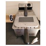 Cuisinart Professional Deep Fryer (Powers On)