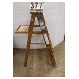 4 Foot Ladder