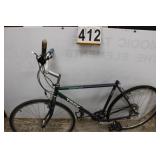 Trek Multi Track Bike Needs New Seat & Handle Bars