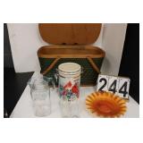 Picnic Basket W/ Cardinal Bird Canister - Atlas -