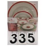 16 Pc Holiday Dinnerware Set (New)