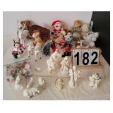 Tote w/ Stuffed Animals ~ Christmas Dï¿½cor ~ Shelf