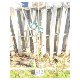 Lawn Dï¿½cor Includes Trellises