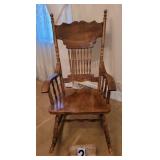 Nice Rocking Chair w/ Cushions