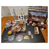 Vintage Large Otto Schmidt Cookie Tin ~ Christmas