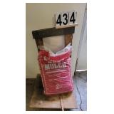 2 Dollies ~ Bag of Mulch