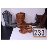 Green Tote w/ 3 Pairs of Boots Size 8 ~