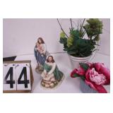 Flat w/ 2 Jesus Figures ~ 2 Artificial Flowers