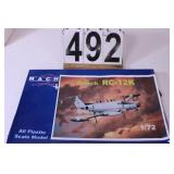 Model Beech RC 12K NIB 1/72 Scale