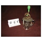Vintage glass mixing/measuring bowl.  Bowl is 6"